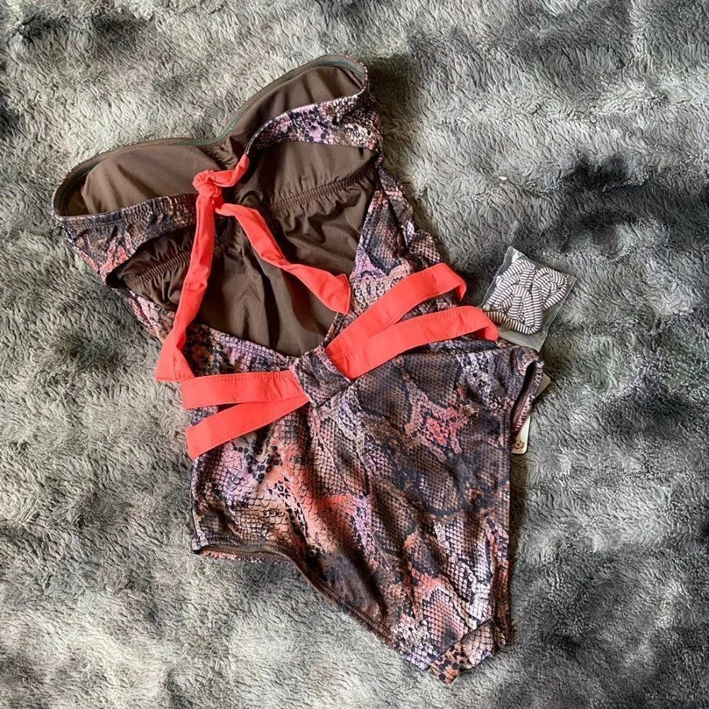 Saha One piece Swimsuit